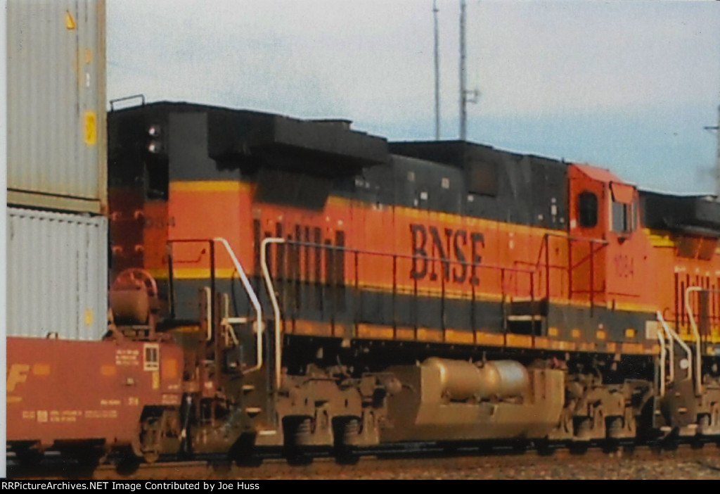 BNSF 1084